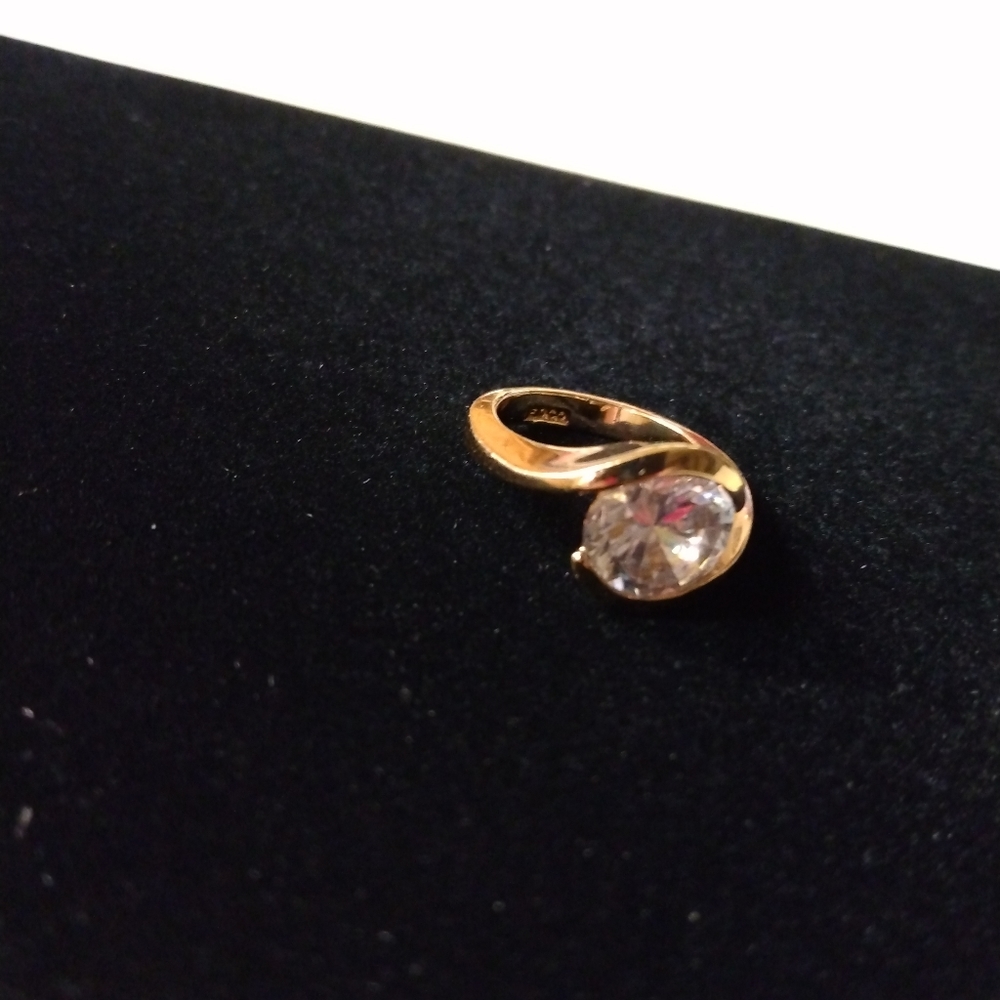 Vintage Swarovski engagement look ring - Picture 2 of 3